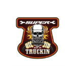 Caveira com boné dirige camião, frase motivacional.